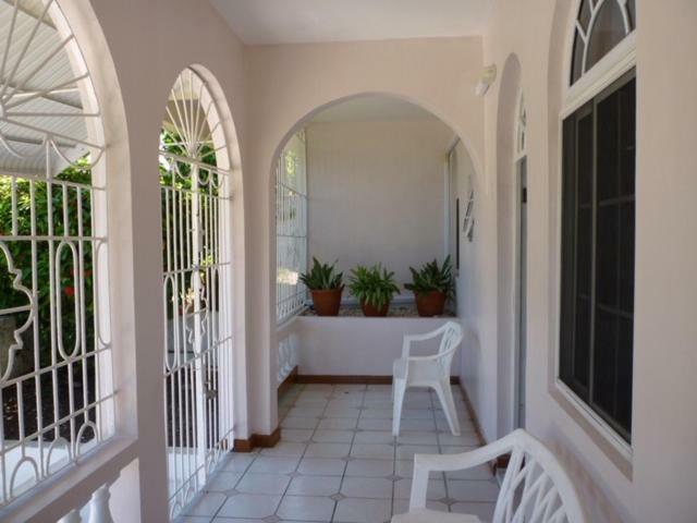 Goldenview Guesthouse Ocho Ríos Extérieur photo