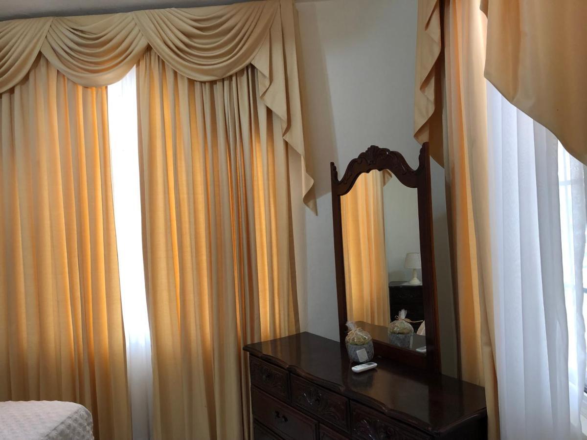 Goldenview Guesthouse Ocho Ríos Extérieur photo