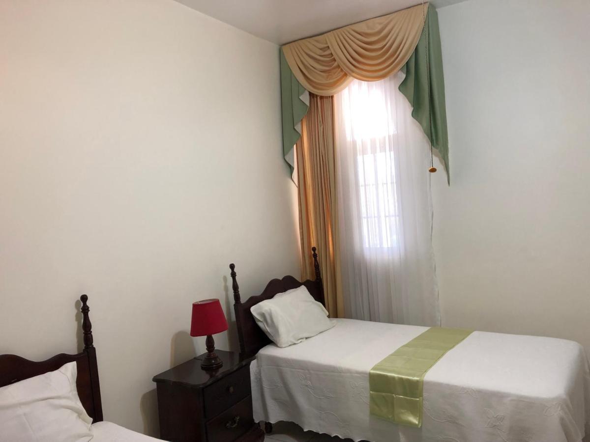 Goldenview Guesthouse Ocho Ríos Extérieur photo